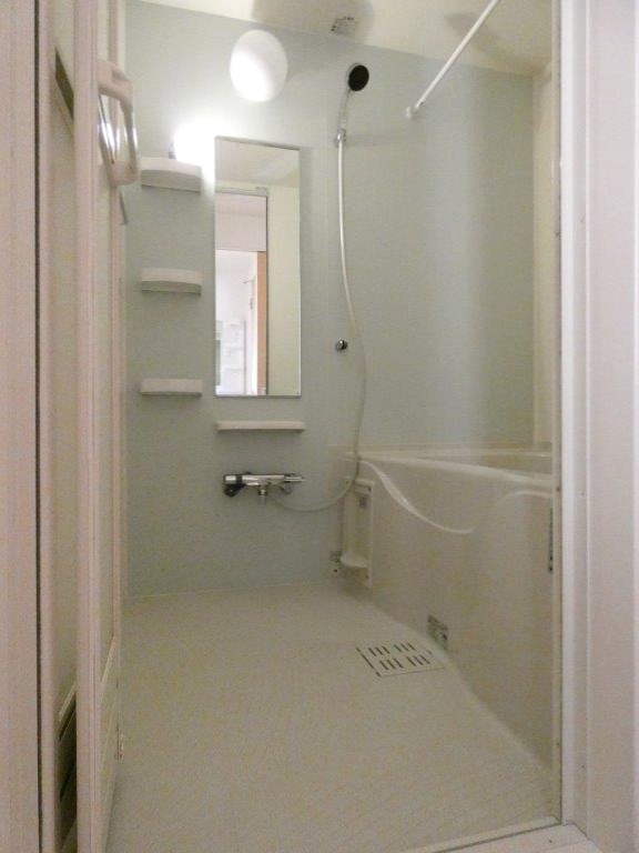 バス・シャワールーム　図面と現状に相違がある場合には現状を優先