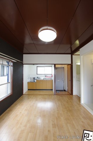 居室・リビング　ピース・カレント沖洲