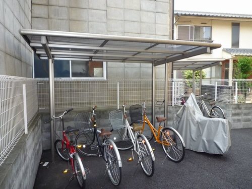 ロイヤルパレス東四ツ木の外観写真