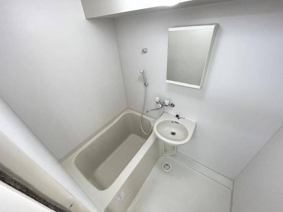 バス・シャワールーム　浴室