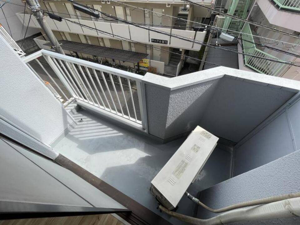 バルコニー　バルコニー