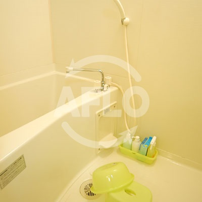 バス・シャワールーム　エスリード西本町　浴室乾燥機つきバスルーム