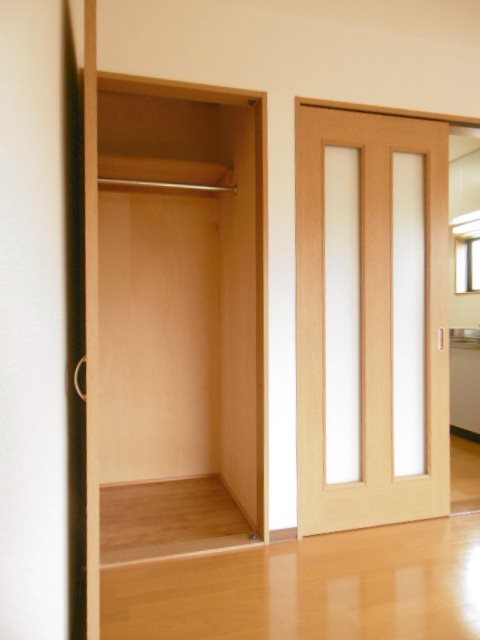 収納　洋室内収納スペース