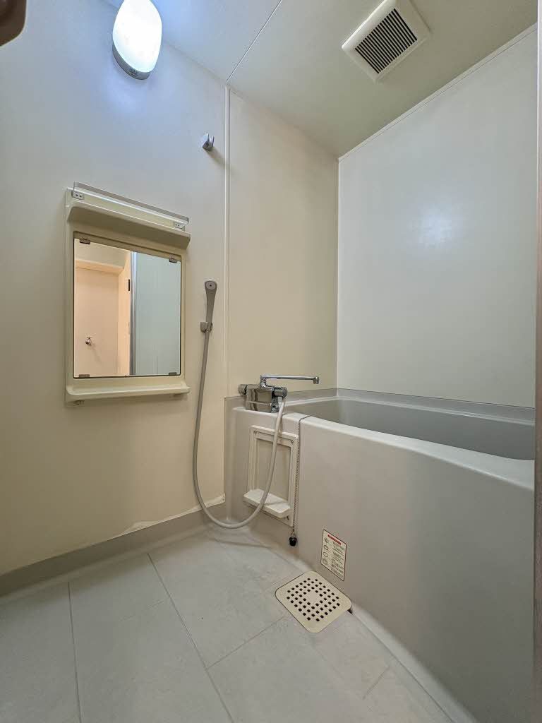 バス・シャワールーム　浴室