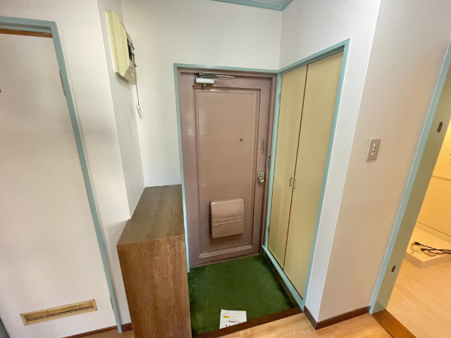 玄関　シューズボックス付き