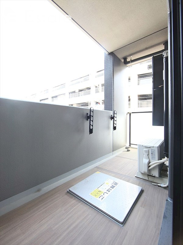 バルコニー　ベランダ