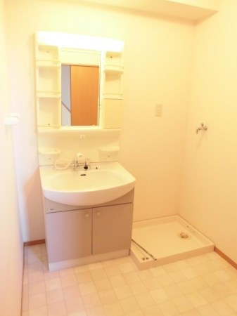 洗面設備　同等タイプのイメージ画像です。