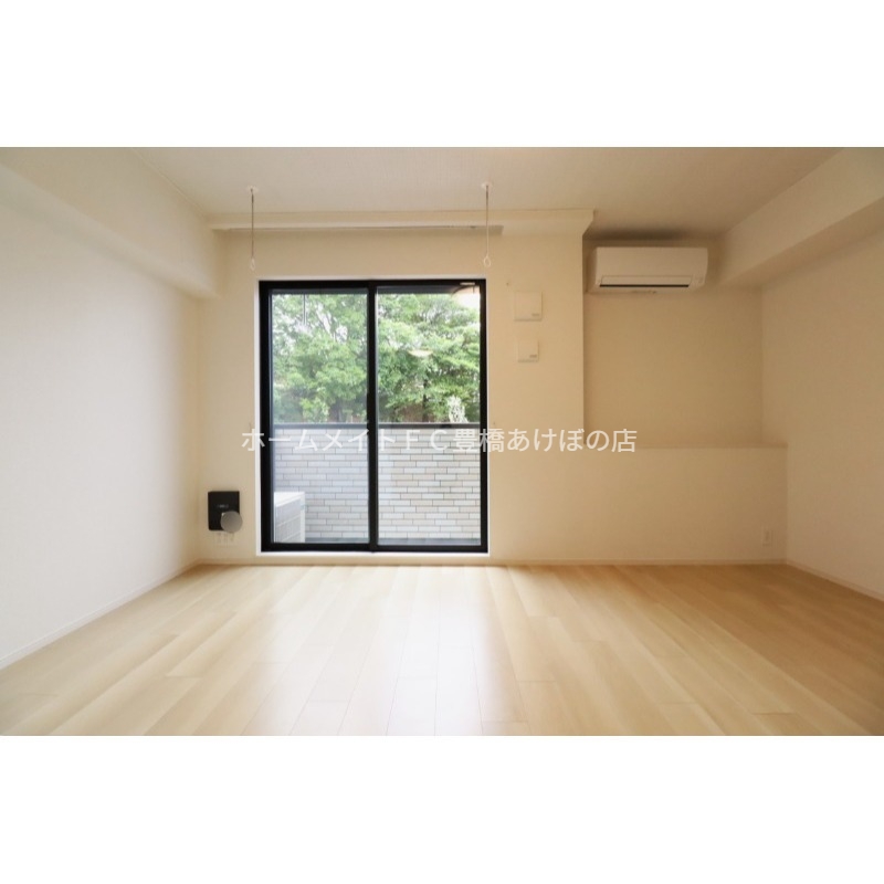 居室・リビング　同型完成モデル