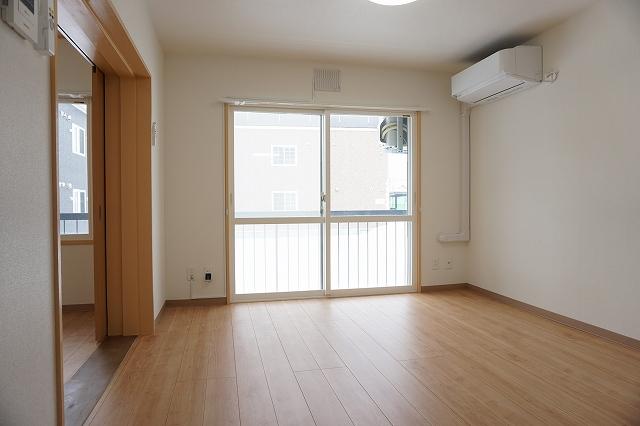 居室・リビング　リビング１