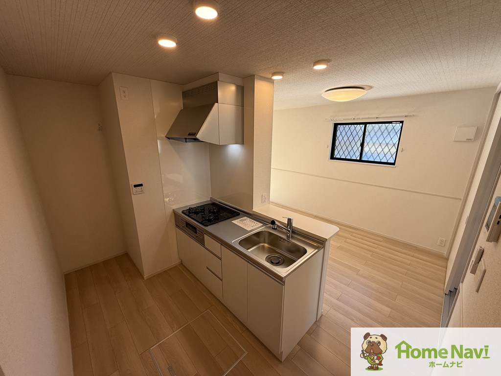 バス・シャワールーム　浴室乾燥機・追い焚き 付きの一坪お風呂。