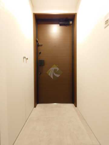 玄関　LEGALAND高円寺南
