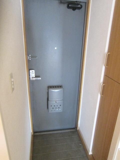 玄関　★靴箱のついた玄関です★