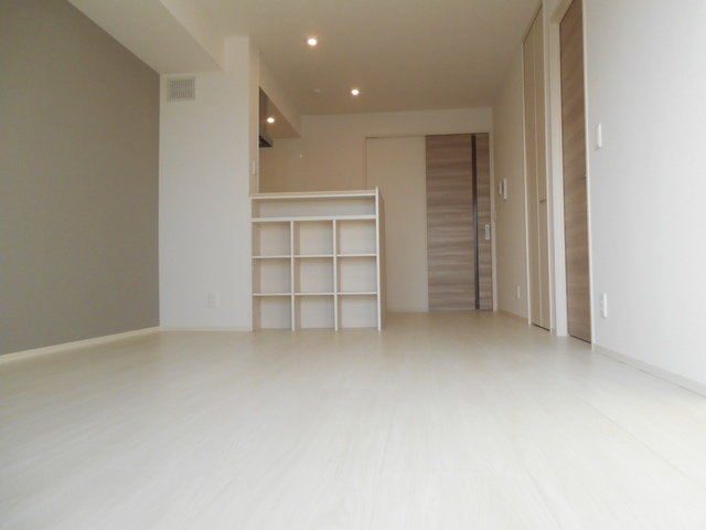 居室・リビング　お洒落で開放的なリビングです。