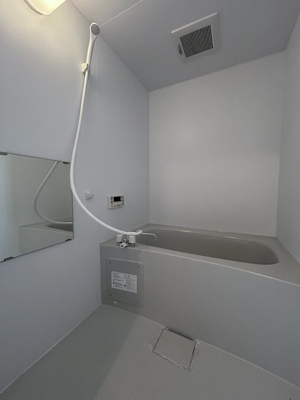 バス・シャワールーム　追い炊き機能付きのお風呂です。いつでも温かく快適なバスタイム