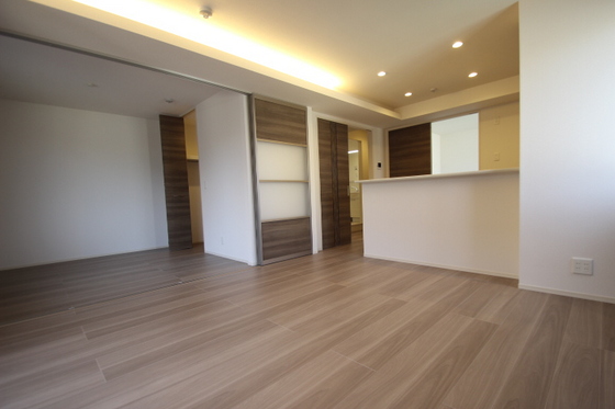 居室・リビング　※別部屋の写真です