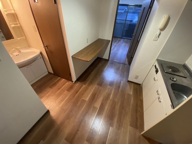 玄関　※別号室のお写真です