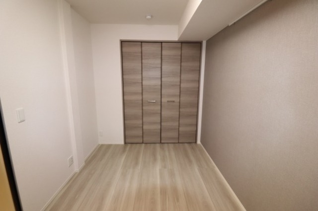 その他部屋・スペース　玄関側洋室？