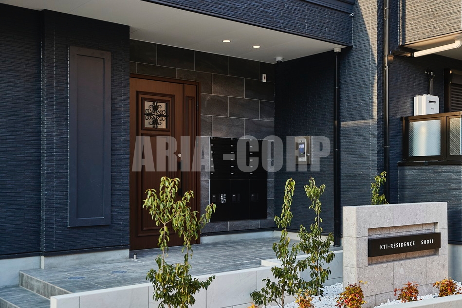 エントランス　オートロック対応◎宅配BOX付♪