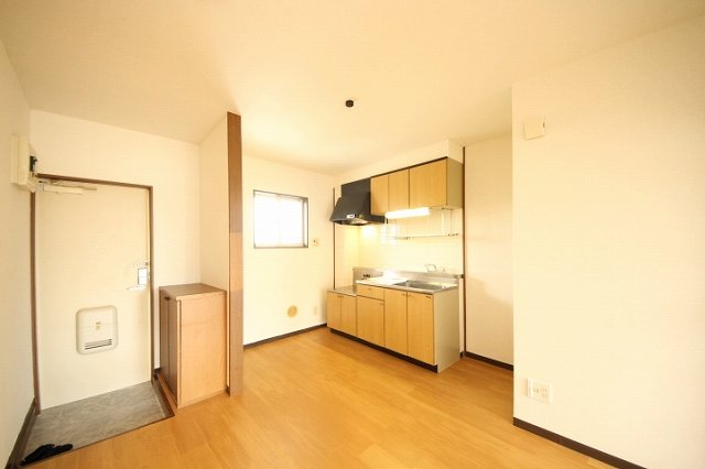 居室・リビング　ダイニングキッチンです