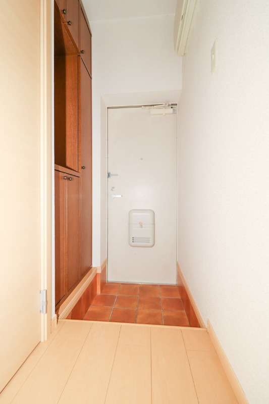 玄関　図面と現状に相違がある場合には現状を優先