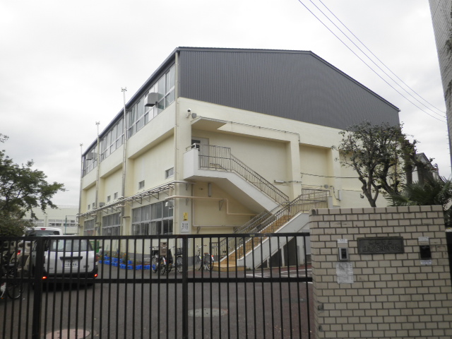 小学校　横浜市立日吉台小学校（小学校）まで176m