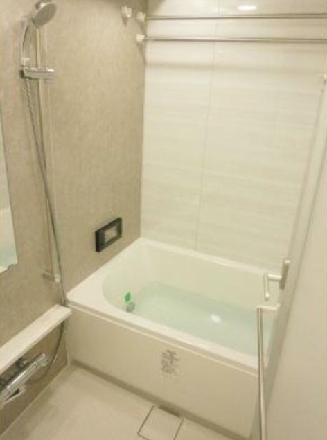 バス・シャワールーム　同タイプのお写真です