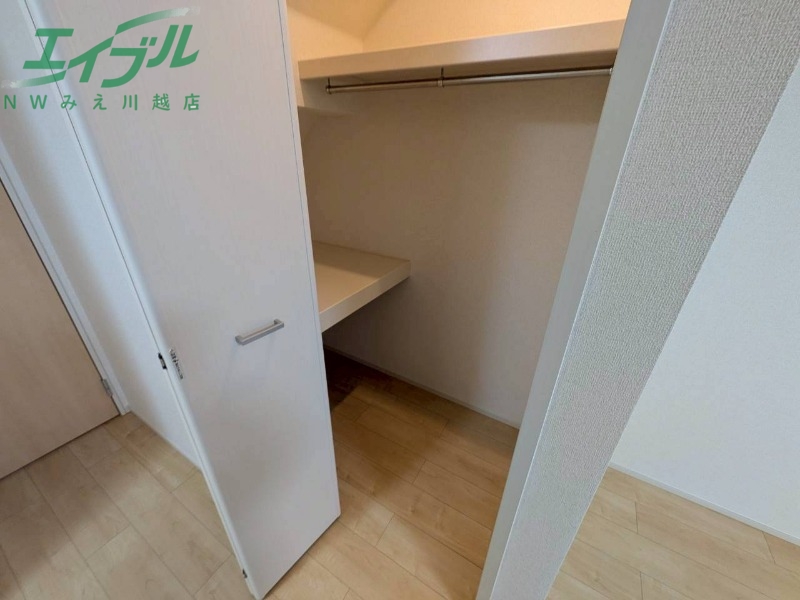 収納　同物件別室反転タイプ画像