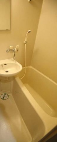 バス・シャワールーム　バス・トイレ別々