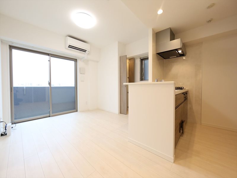 バルコニー　ＬＤＫ11帖　洋室5帖と繋げても仕切っても使えます