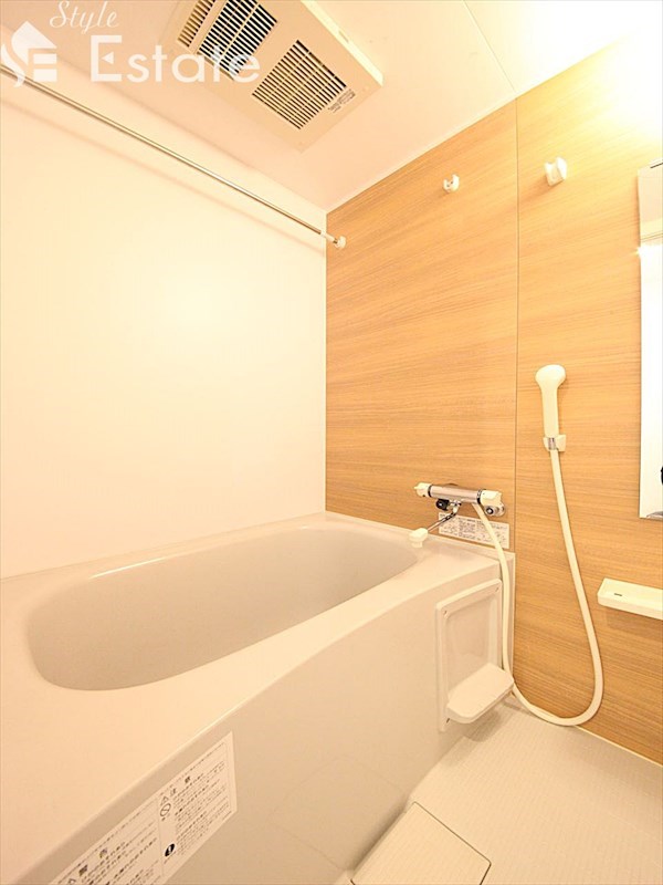 バス・シャワールーム　バスルーム