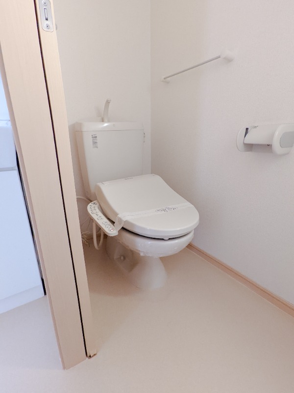 トイレ　図面と現状に相違がある場合には現状を優先