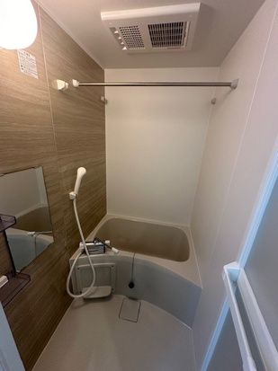 バス・シャワールーム　別部屋参考写真となります