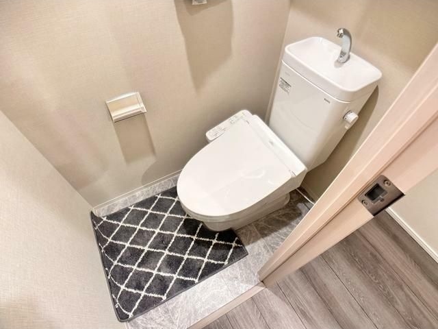 トイレ　家具等はイメージです