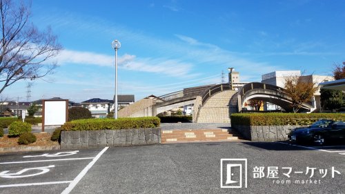 公園　加茂川公園（公園）まで450m