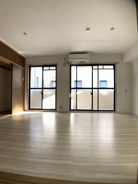 居室・リビング　エアコン付きで初期費用を抑えられます☆