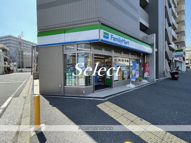 コンビニ　ファミリーマート（コンビニ）まで126m