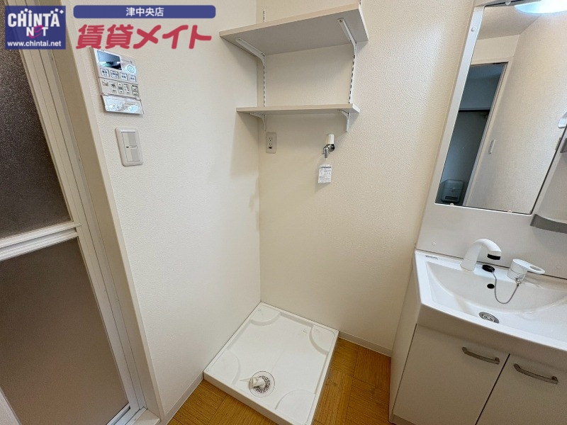 収納　同じ物件、別部屋の写真です