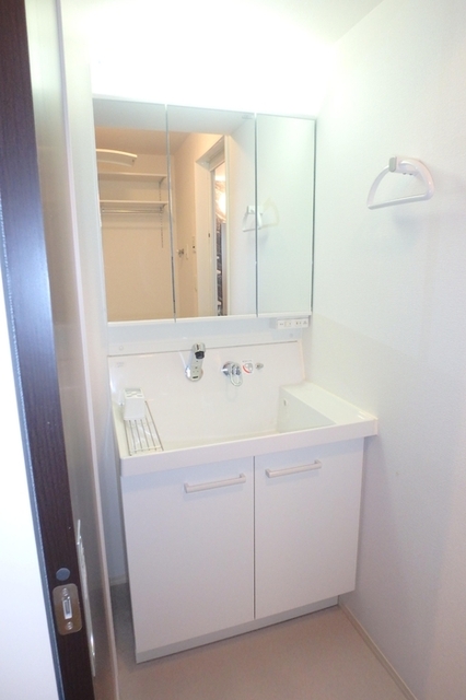 洗面設備　洗髪洗面化粧台