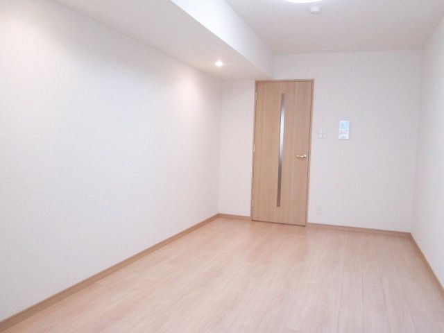 その他部屋・スペース　★明るい洋室★