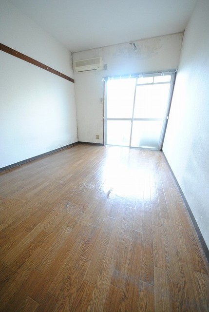 居室・リビング　写真は１０６号室