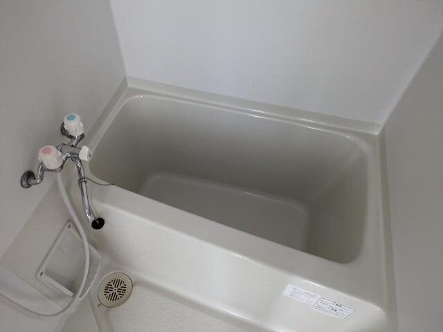 バス・シャワールーム　別号室の参考写真