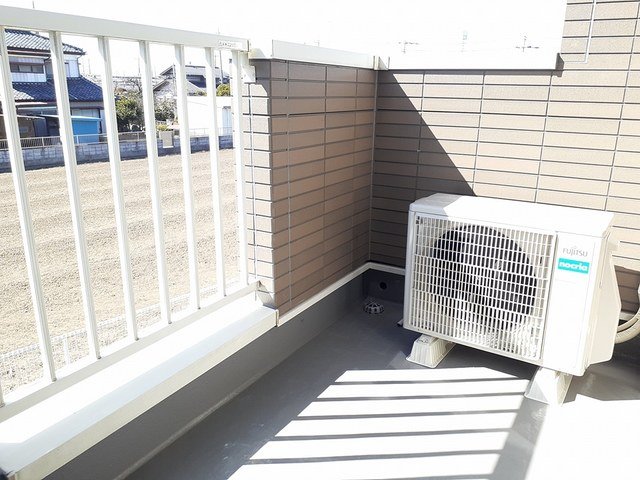 バルコニー　陽当たり良好なバルコニーです