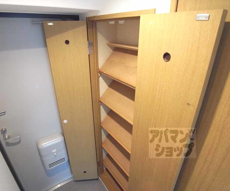 収納　シューズボックス