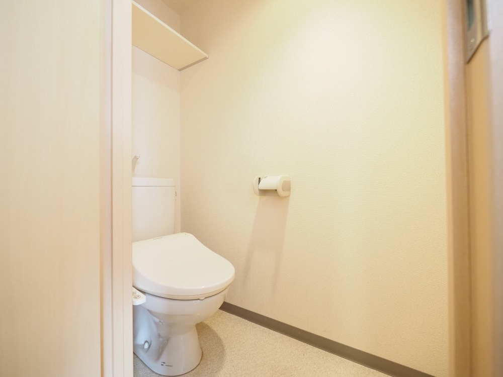 トイレ　☆温水洗浄便座完備☆
