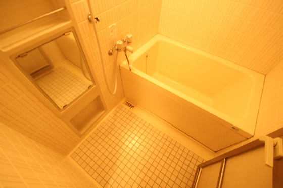 バス・シャワールーム　※別の部屋の写真です