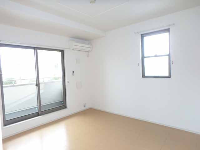 居室・リビング　１２．１帖の広々リビング♪