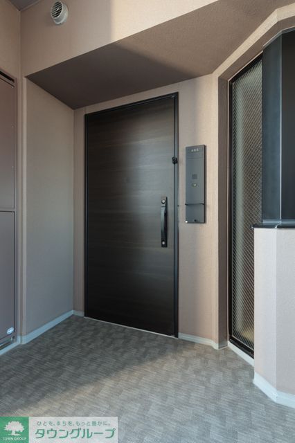 玄関　※写真は同タイプ住戸です。