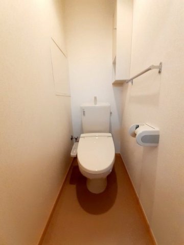 トイレ　落ち着いたトイレです