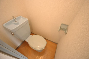 トイレ　落ち着いたトイレです