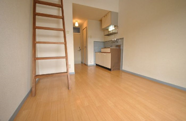 居室・リビング　ゆったり過ごせる居間です